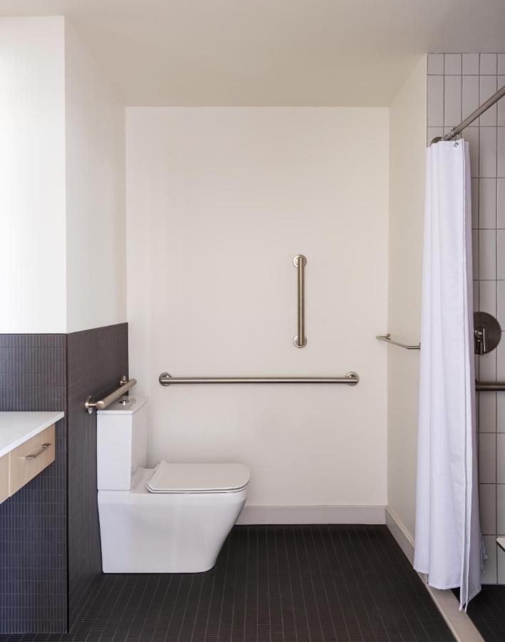 Roost Aparthotel Detroit