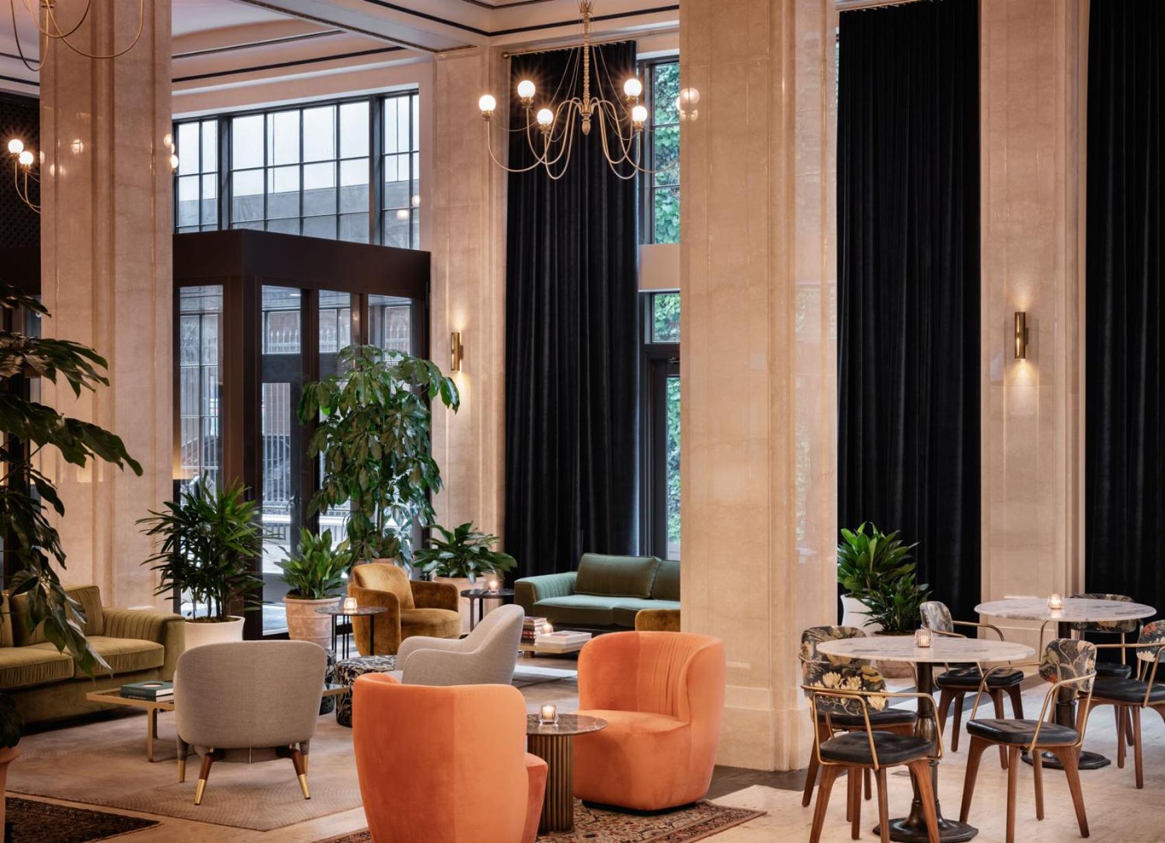 Roost Aparthotel 4*